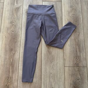 ALO Airlift 7/8 Leggings Size Small Purple Taupe